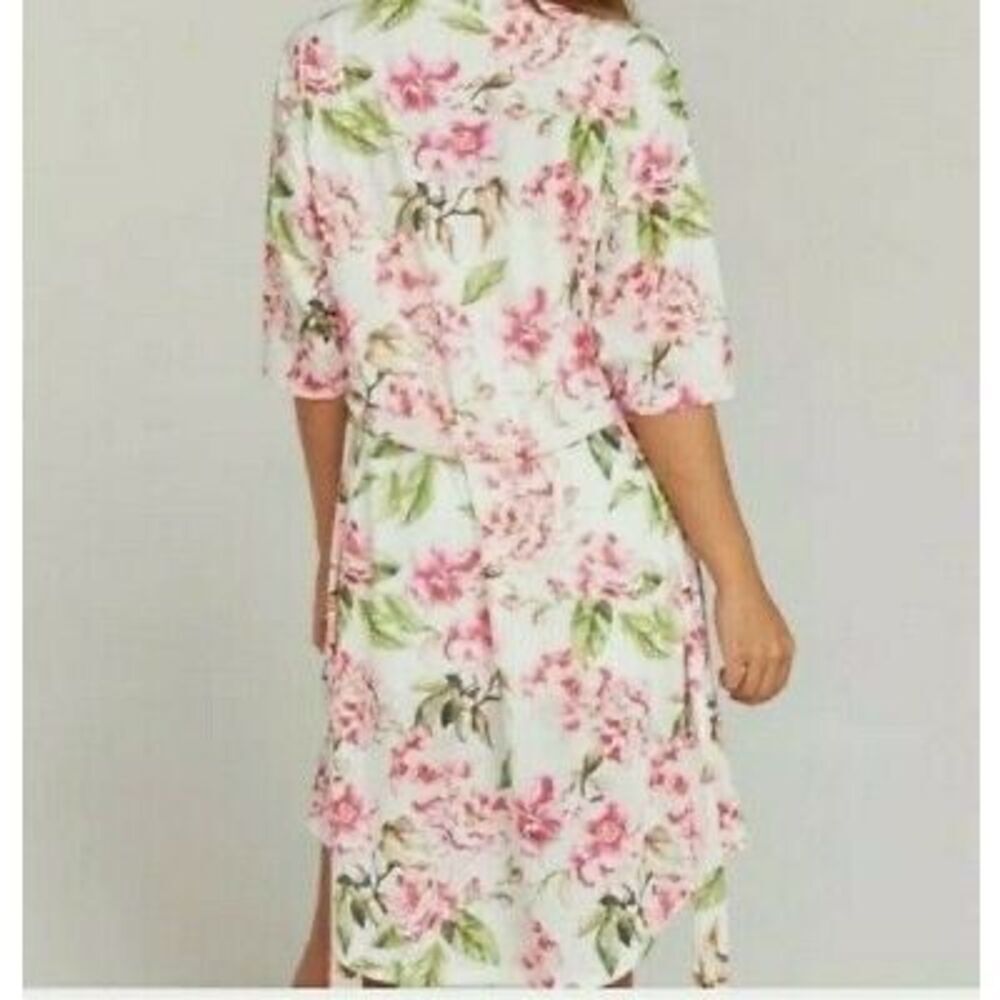 ✨Show Me Your MuMu Rose Print Robe O/S✨ - Picture 4 of 9